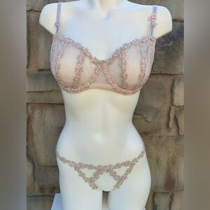 Victoria's Secret  BALCONET BRA 36D AND CROTCHLESS V-STRING MEDIUM SET.